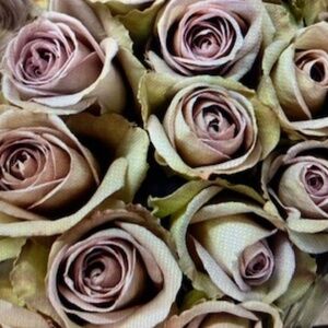 So many hats and only one head!